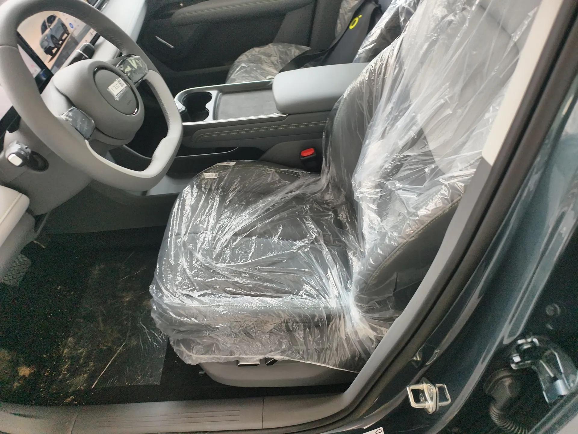 Bestune Yueyi 03 2025 565km Enjoy Edition — миниатюра 18