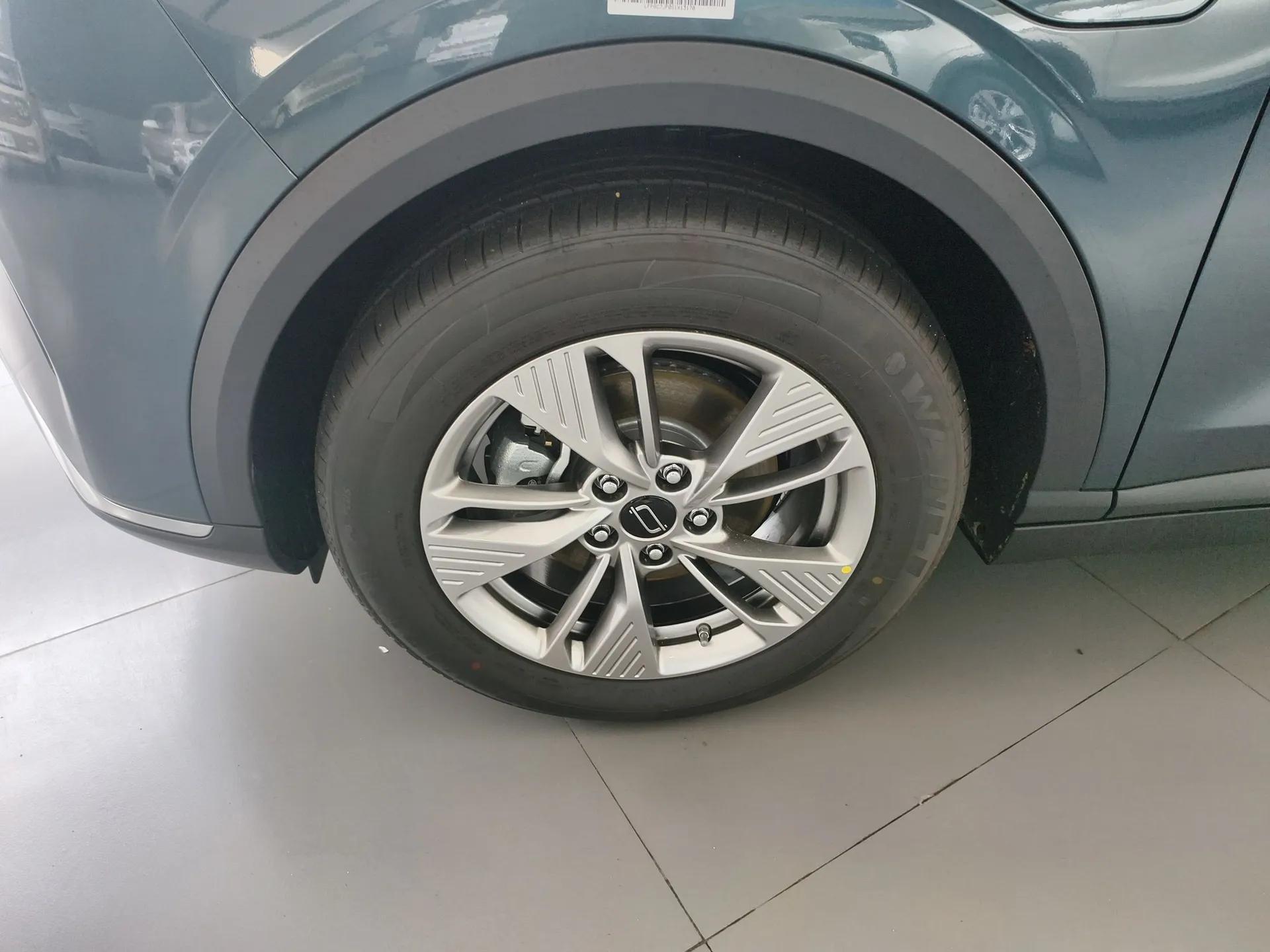Bestune Yueyi 03 2025 565km Enjoy Edition — миниатюра 8