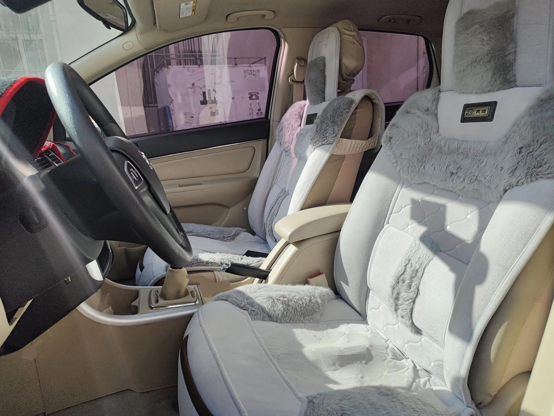 BAIC E Series 2012 Hatchback 1.5L Manual Leshang Version — миниатюра 16