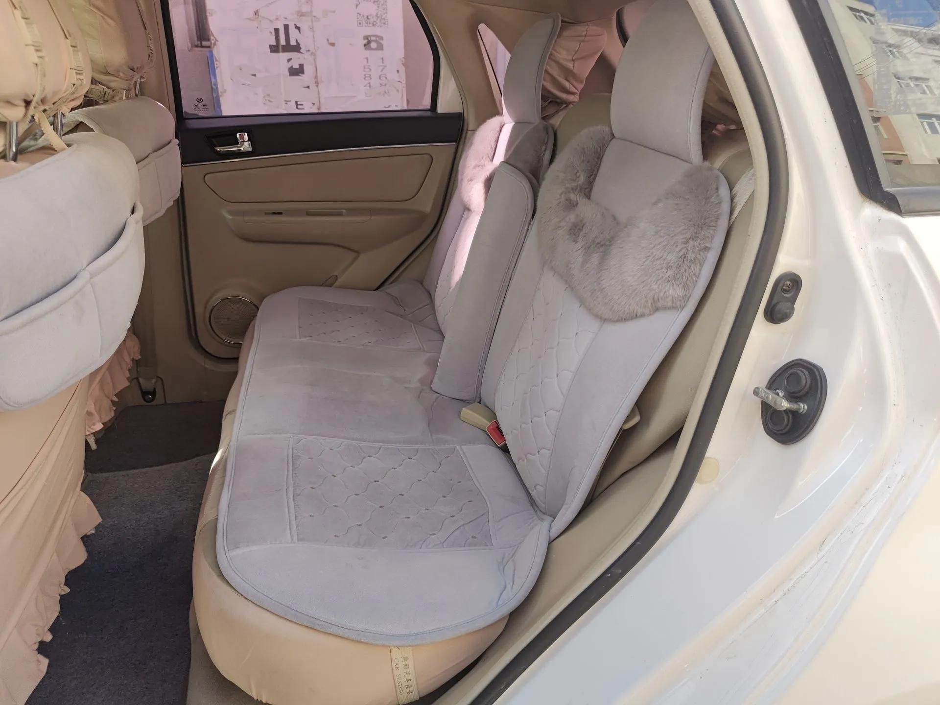 BAIC E Series 2012 Hatchback 1.5L Manual Leshang Version — миниатюра 18