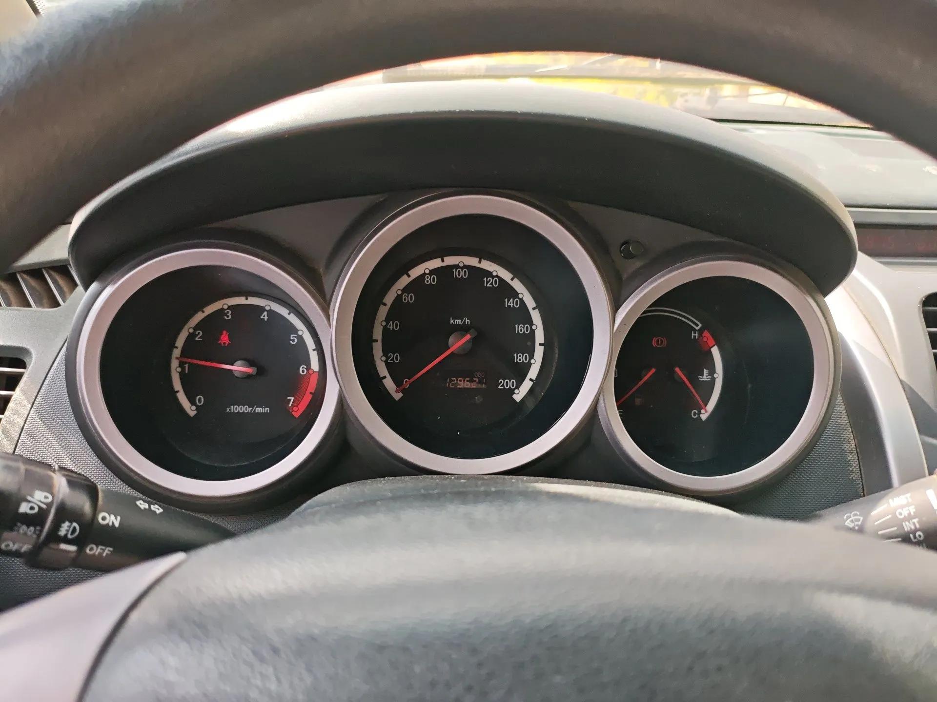 CHANGAN CX20 2011 1.3L Manual Sport Edition — миниатюра 12