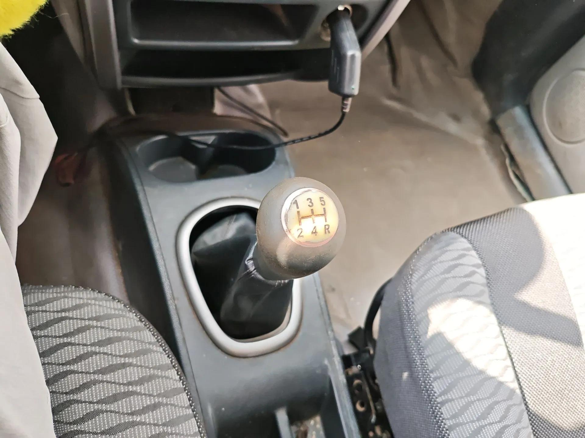 CHANGAN CX20 2011 1.3L Manual Sport Edition — миниатюра 15