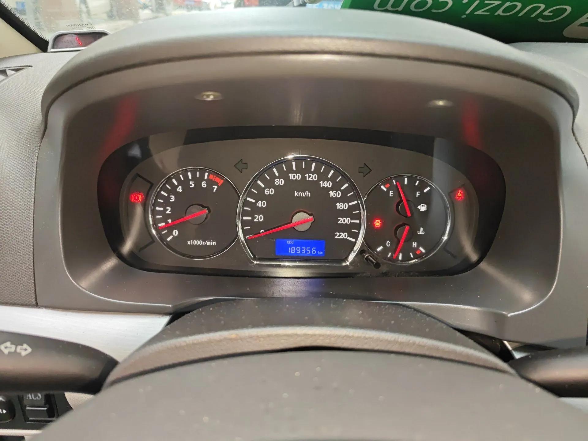 CHANGAN Alsvin V5 2012 1.5L Manual Dream Edition — миниатюра 12