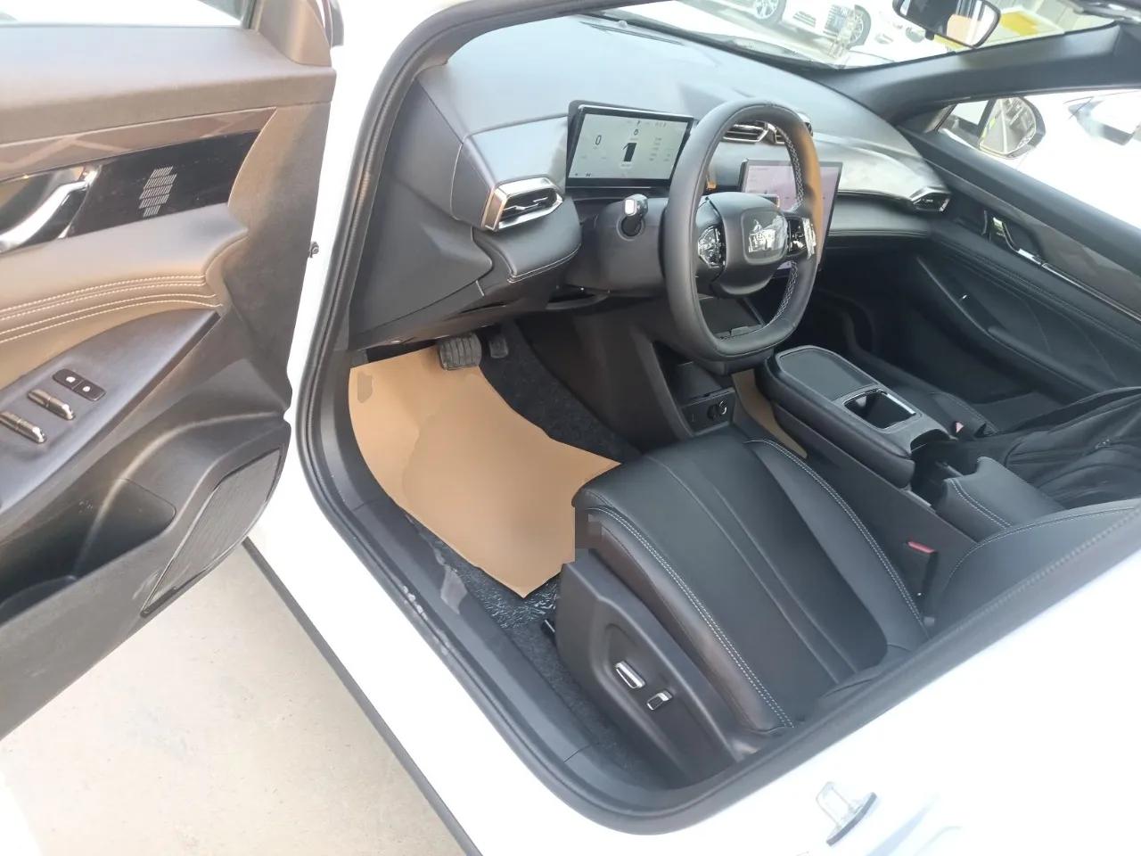 Dongfeng Aeolus L7 New Energy 2025 518 Comfort Edition — миниатюра 19