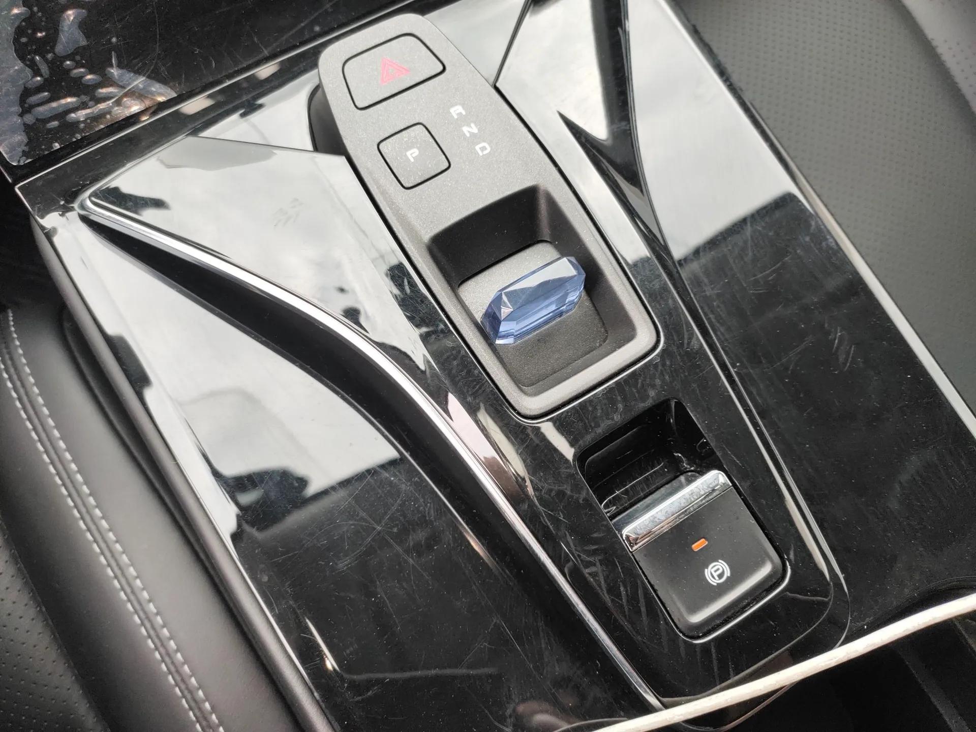 Dongfeng Aeolus Mage 2023 1.5T Luxury Edition — миниатюра 16