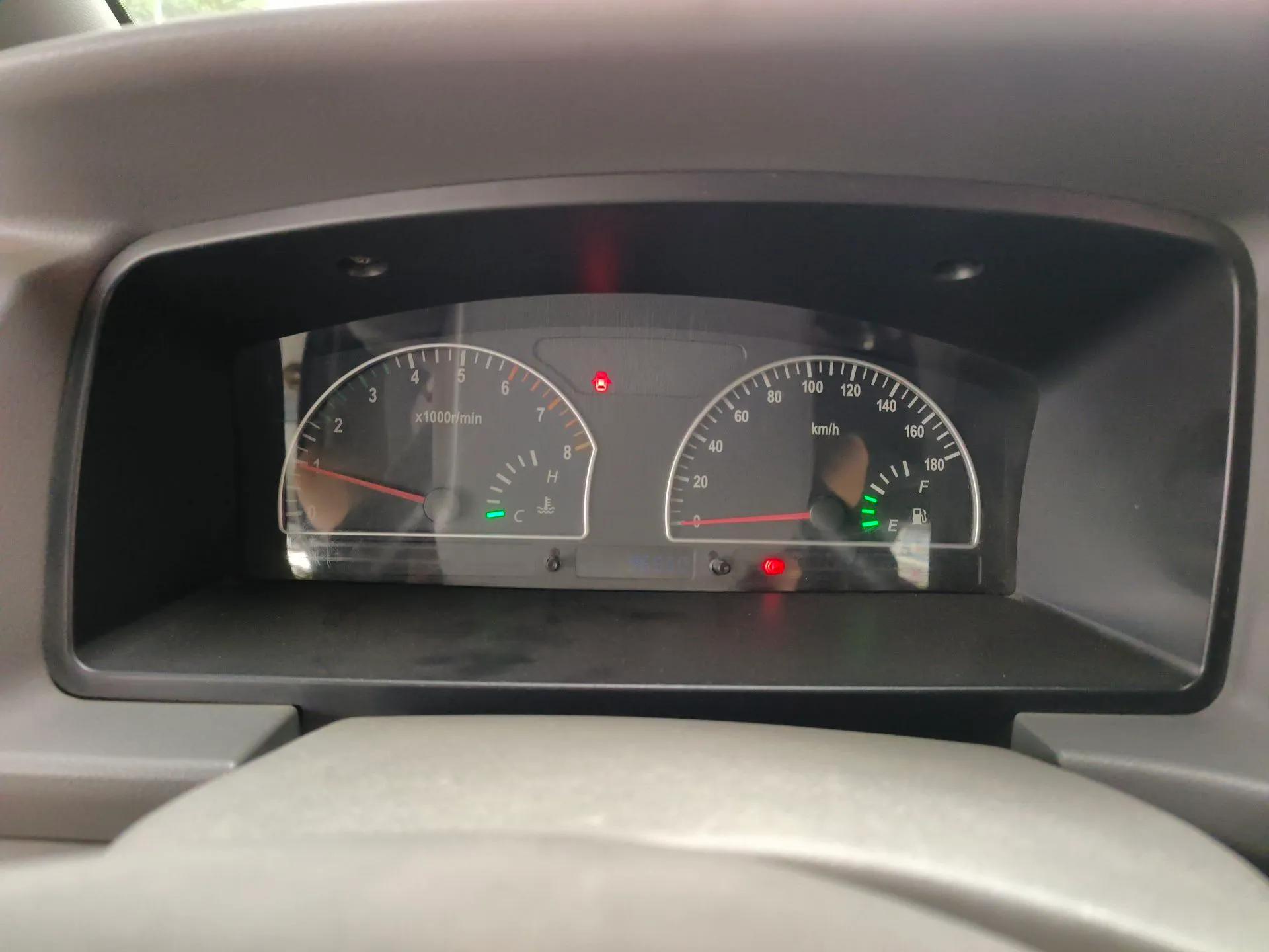 Dongfeng Shuaike 2010 1.6L Manual Luxury Edition — миниатюра 12