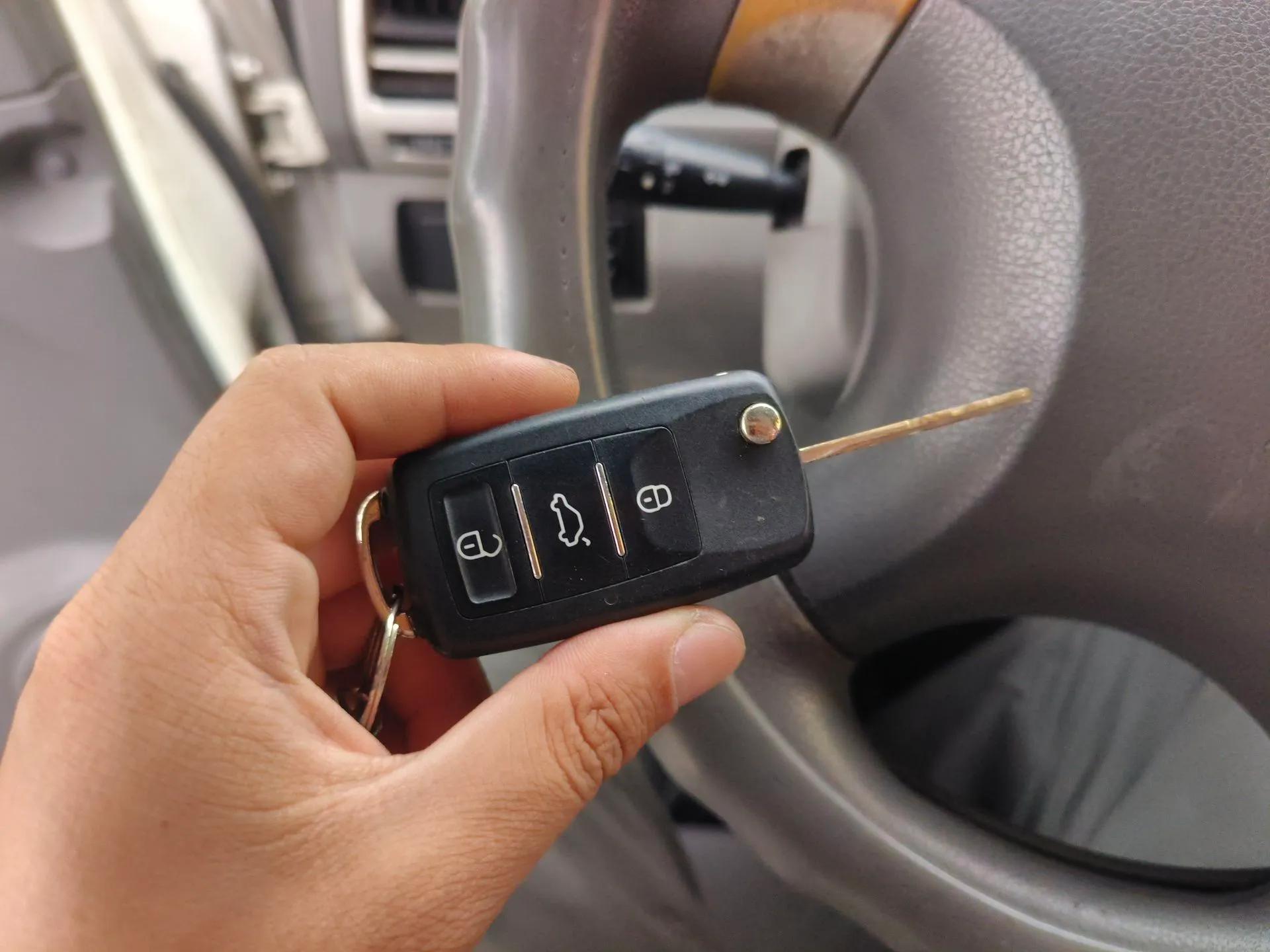 Dongfeng Shuaike 2010 1.6L Manual Luxury Edition — миниатюра 9