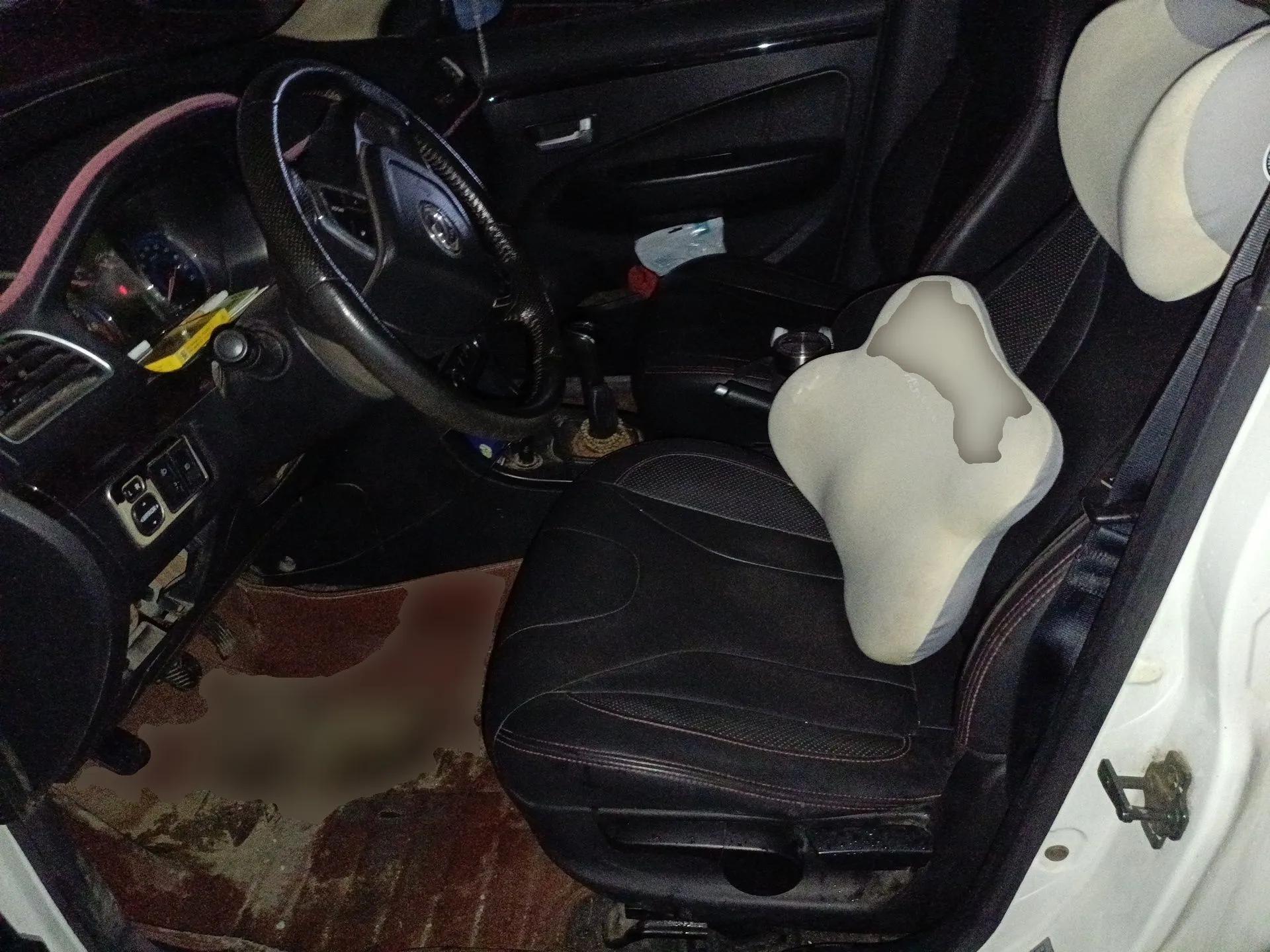 Dongfeng Fengon 370 2016 1.5L Manual Luxury 7-Seater — миниатюра 16
