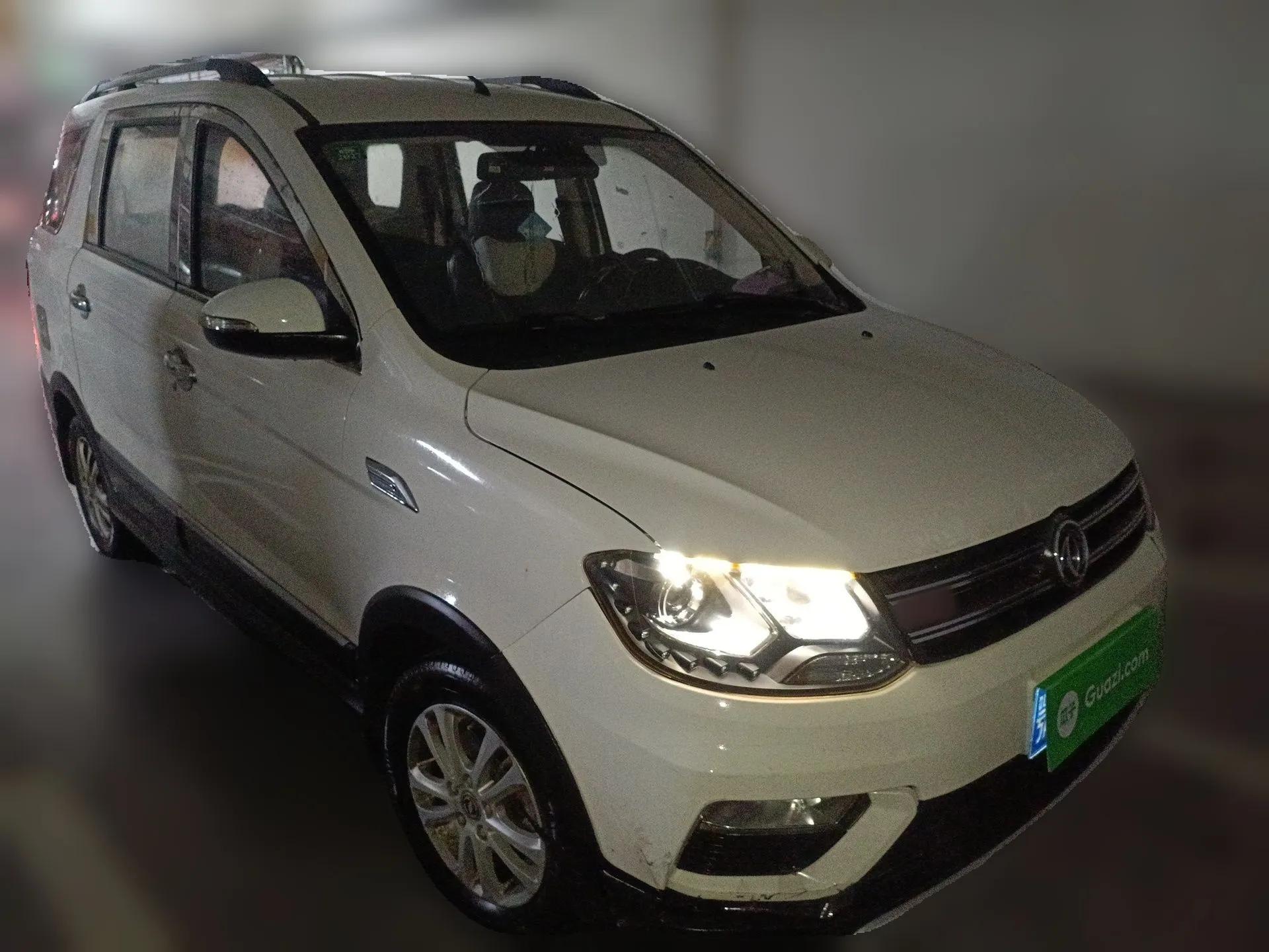 Dongfeng Fengon 370 2016 1.5L Manual Luxury 7-Seater — миниатюра 3