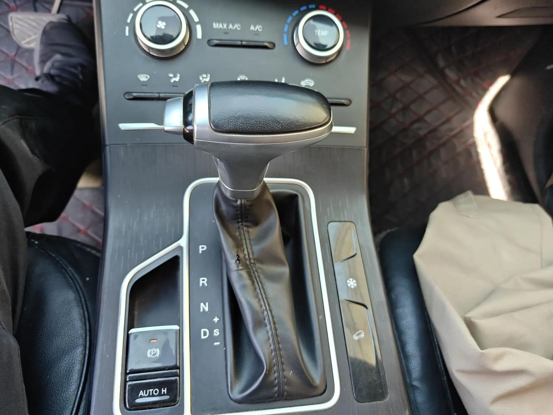 Dongfeng Fengon ix5 2021 1.5T CVT Urban Dynamic Edition — миниатюра 15