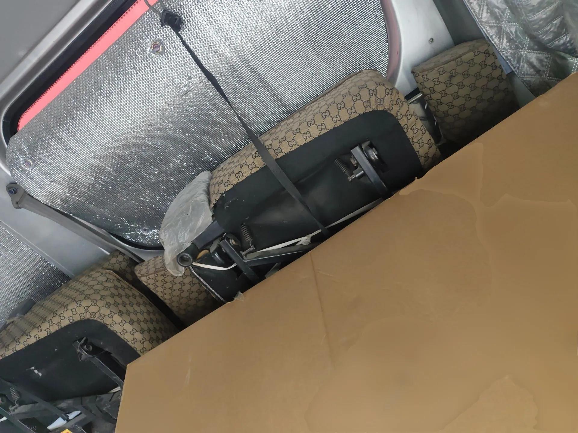 Dongfeng Yufeng 2021 2.3T V9 Logistics Vehicle Long Wheelbase Mid-Roof Design 6-9 Seats China V Emission Standard WP2.3 — миниатюра 18