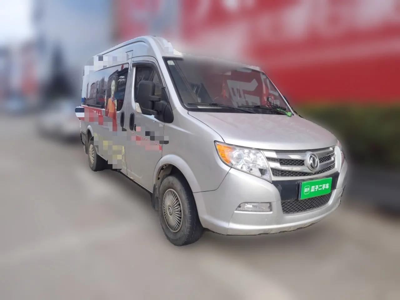 Dongfeng Yufeng 2021 2.3T V9 Logistics Vehicle Long Wheelbase Mid-Roof Design 6-9 Seats China V Emission Standard WP2.3 — миниатюра 3