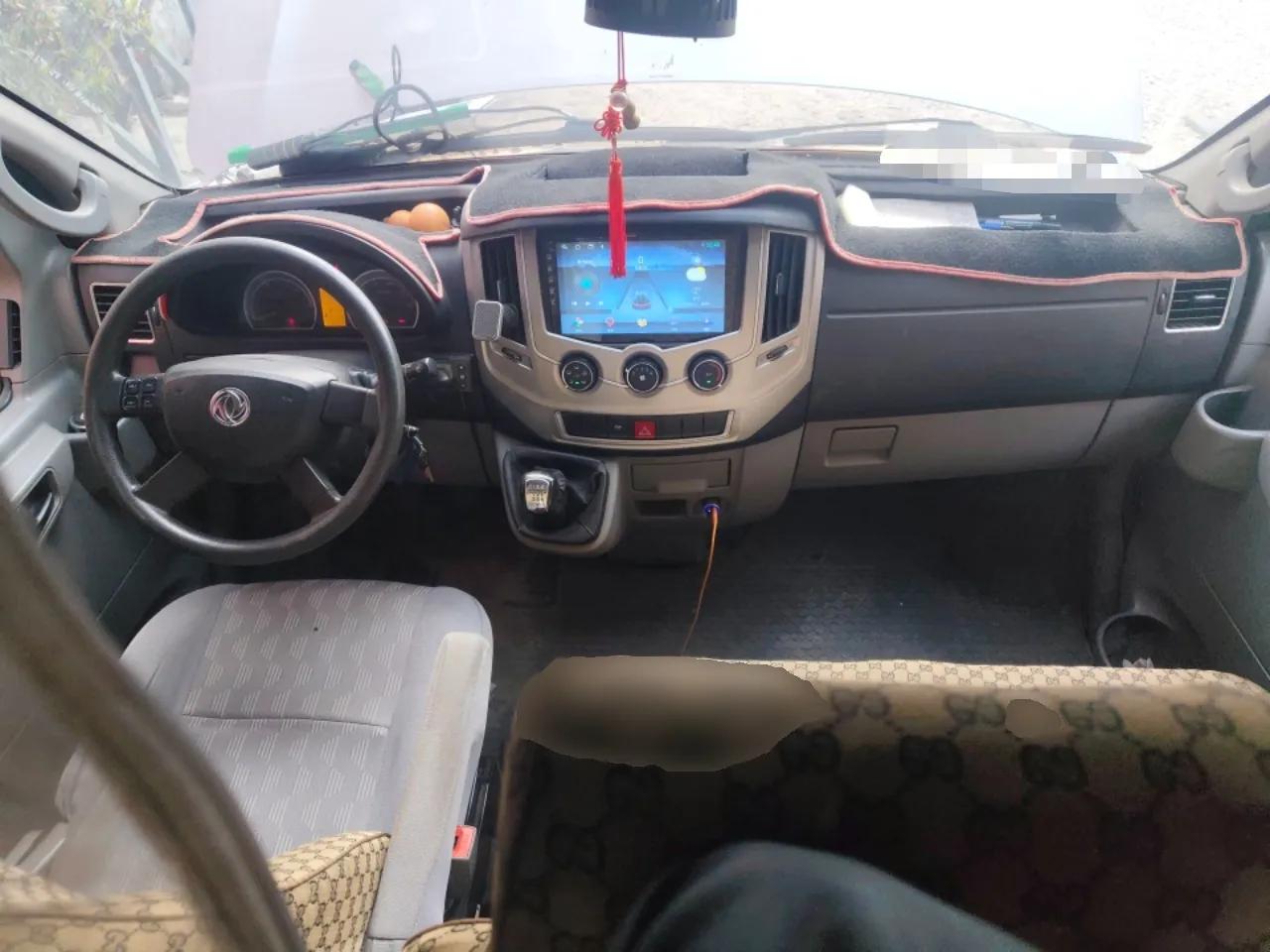 Dongfeng Yufeng 2021 2.3T V9 Logistics Vehicle Long Wheelbase Mid-Roof Design 6-9 Seats China V Emission Standard WP2.3 — миниатюра 10
