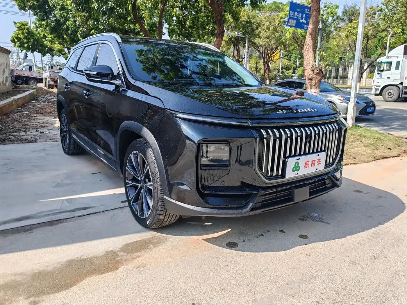 Jetour X90 PRO 2024 2.0T DCT Premium Edition 7-seater — миниатюра 3