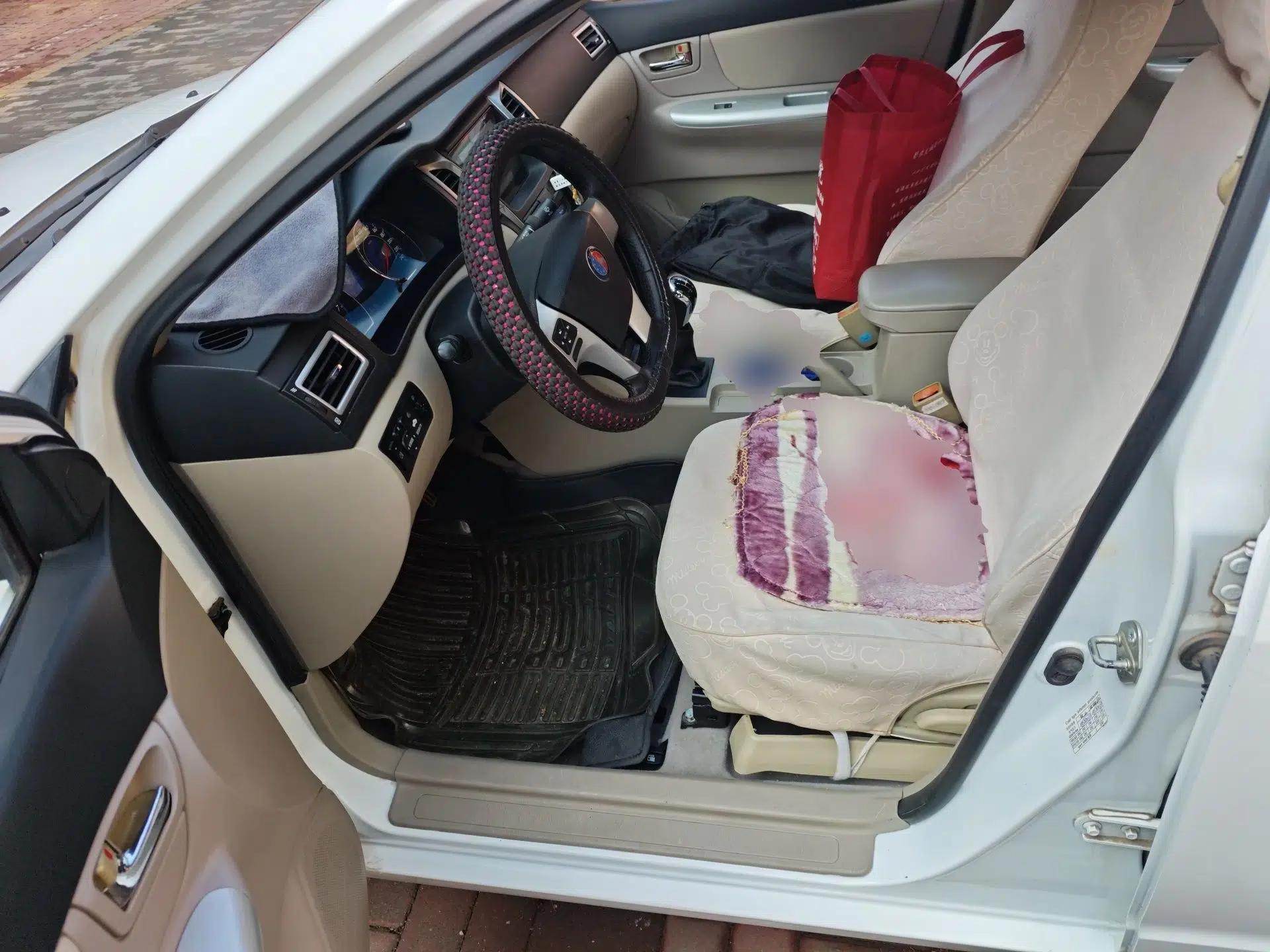 Geely Auto Ocean 2015 1.5L Manual Elite Model — миниатюра 16