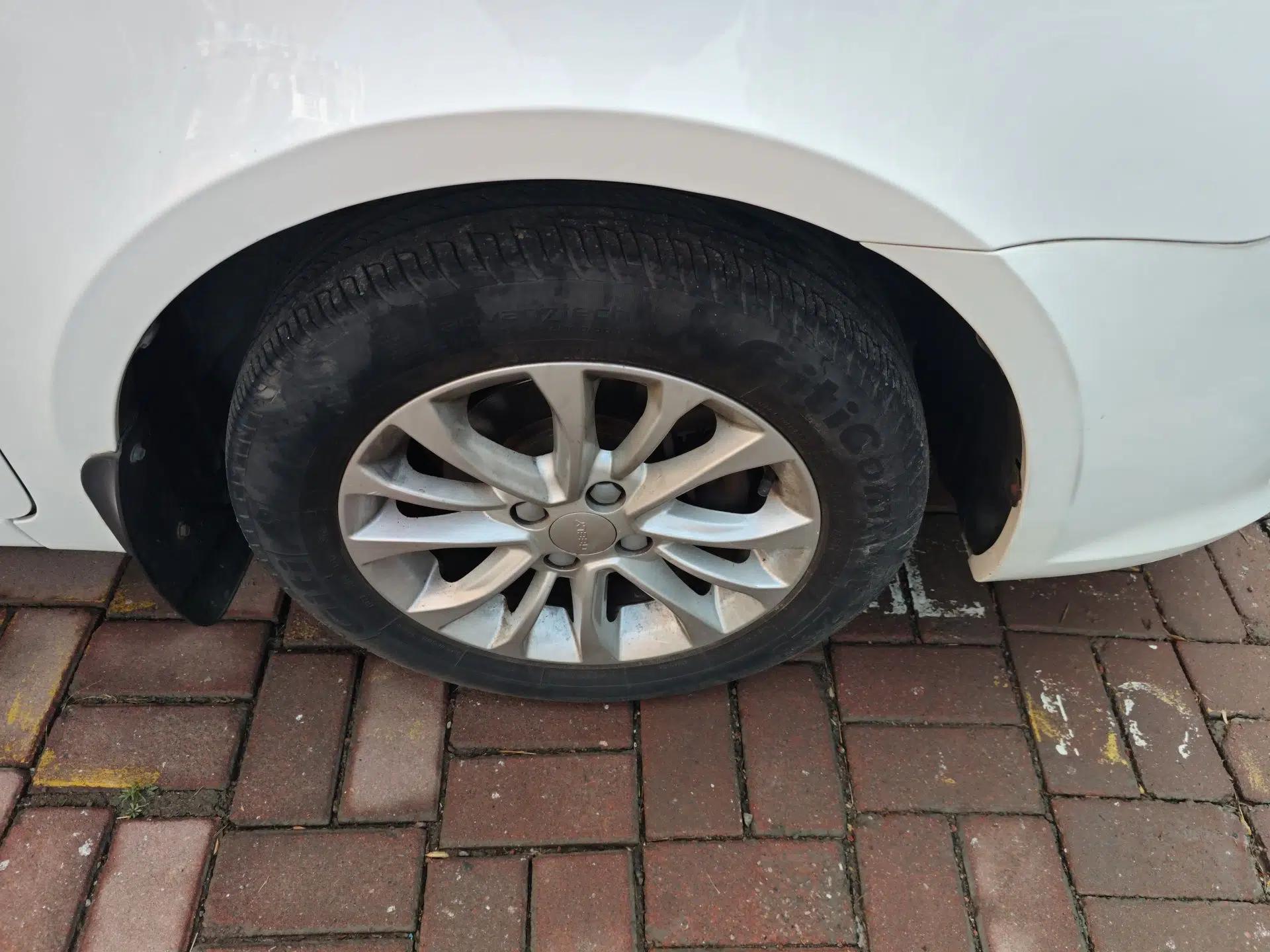 Geely Auto Ocean 2015 1.5L Manual Elite Model — миниатюра 8