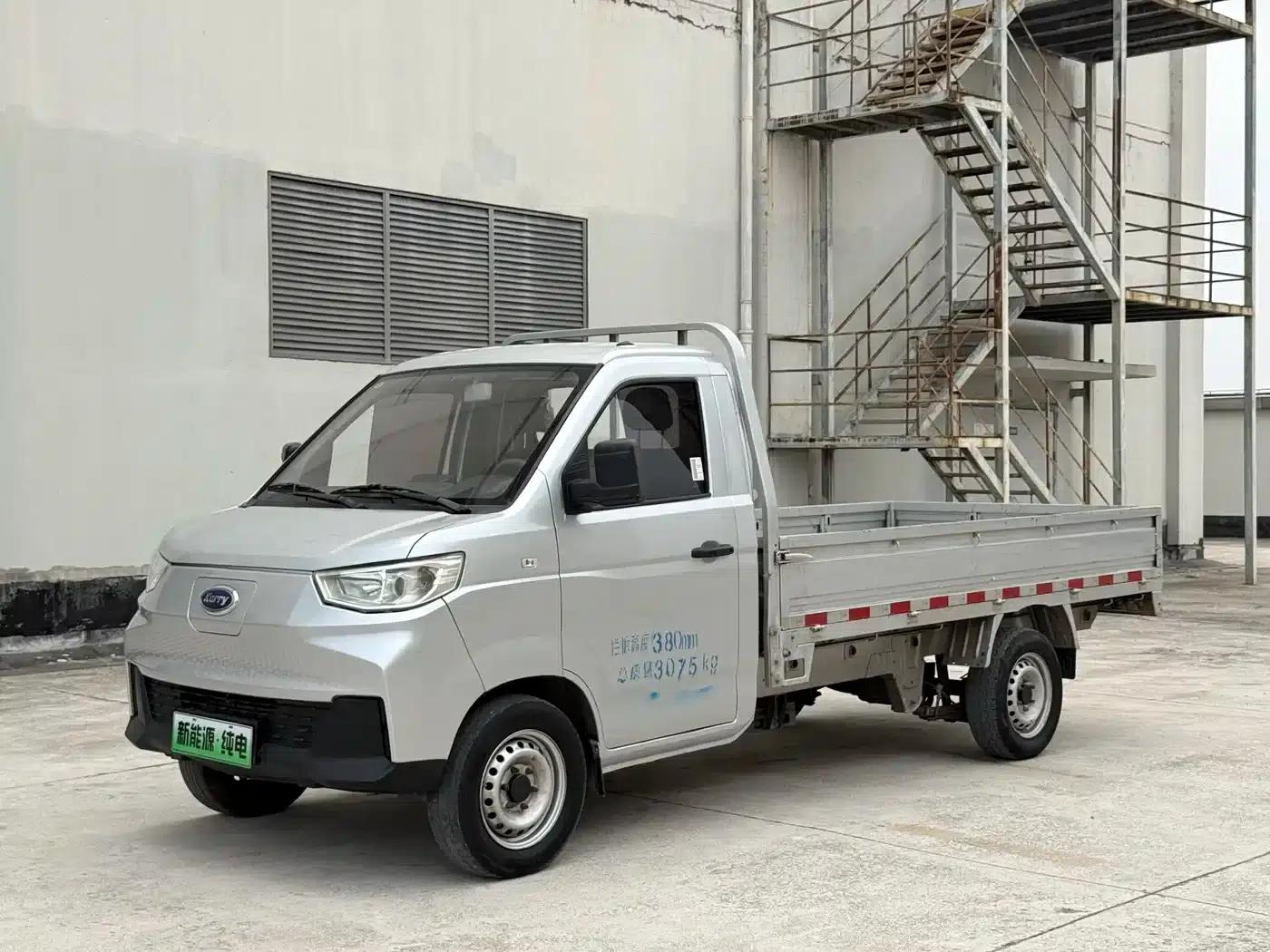 Little Elephant EV 2023 Youth Edition Cargo Truck 41.86kWh — миниатюра 1