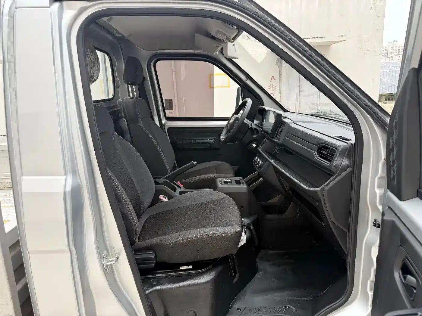 Little Elephant EV 2023 Youth Edition Cargo Truck 41.86kWh — миниатюра 4