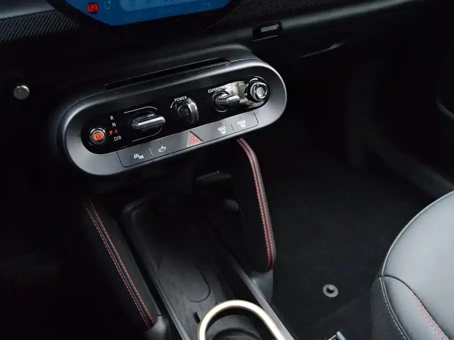 2025 JCW Aceman Electric MINI (JOHN COOPER WORKS) — миниатюра 11