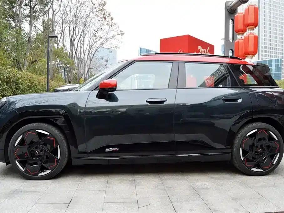 2025 JCW Aceman Electric MINI (JOHN COOPER WORKS) — миниатюра 3