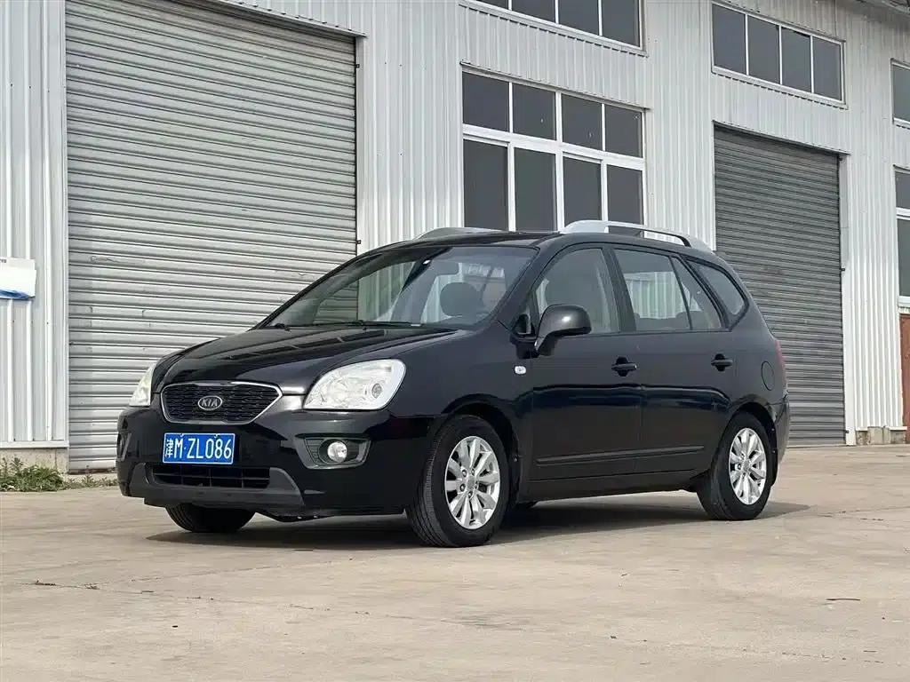 Carens 2011 2.0L 7-seater Automatic Standard Edition — миниатюра 1