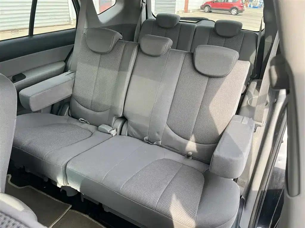 Carens 2011 2.0L 7-seater Automatic Standard Edition — миниатюра 15