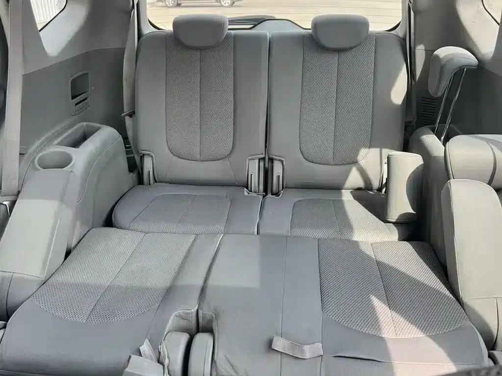 Carens 2011 2.0L 7-seater Automatic Standard Edition — миниатюра 17