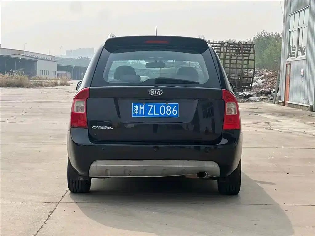 Carens 2011 2.0L 7-seater Automatic Standard Edition — миниатюра 5