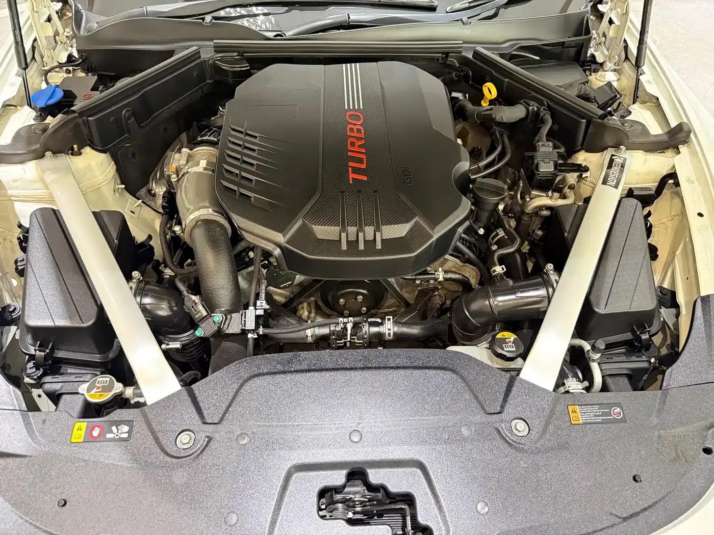 Stinger 2018 3.3T Automatic — миниатюра 10