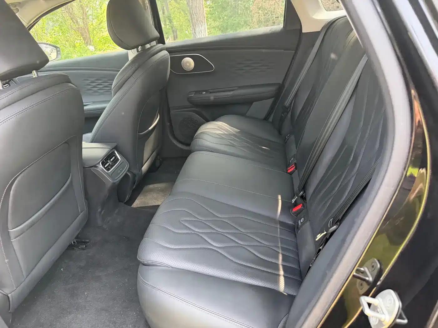 Fengyun A8L 2025 1.5TGDI 145km Standard Edition — миниатюра 5