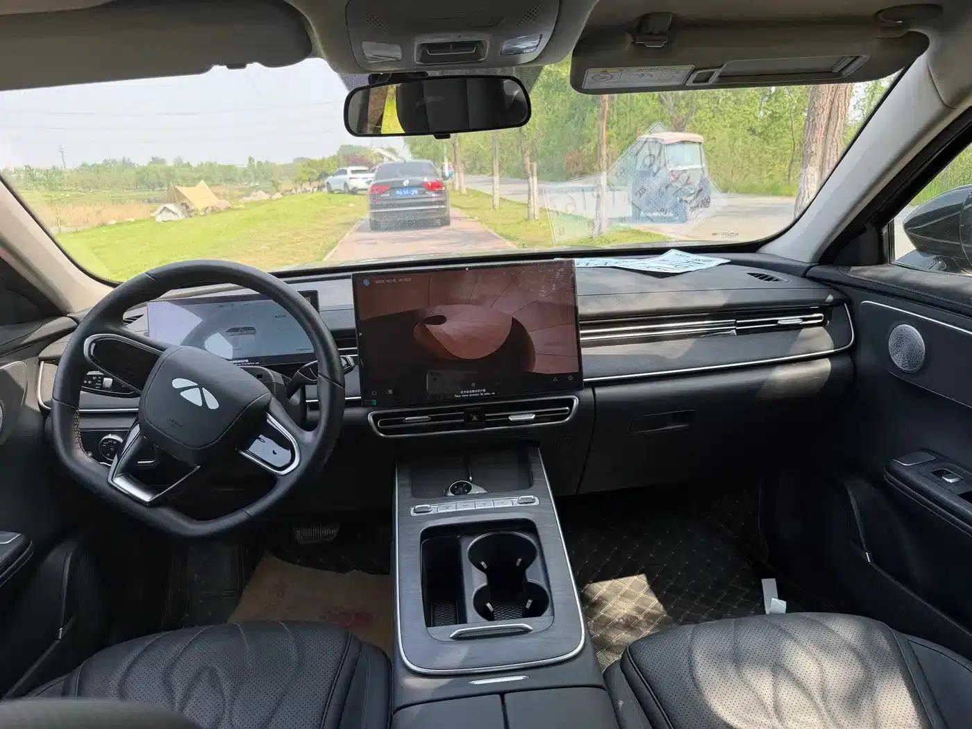 Fengyun A8L 2025 1.5TGDI 145km Standard Edition — миниатюра 6
