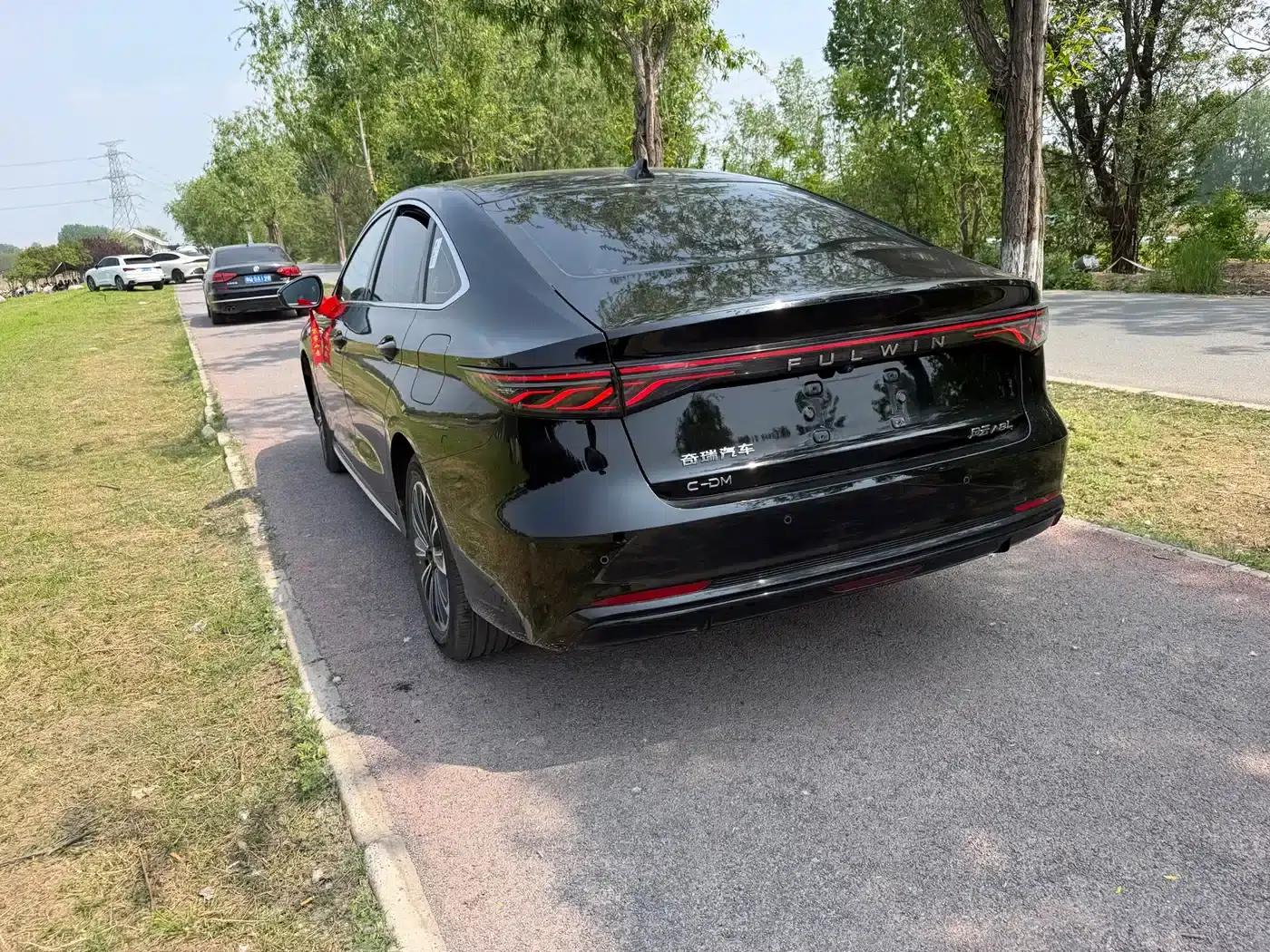 Fengyun A8L 2025 1.5TGDI 145km Standard Edition — миниатюра 7