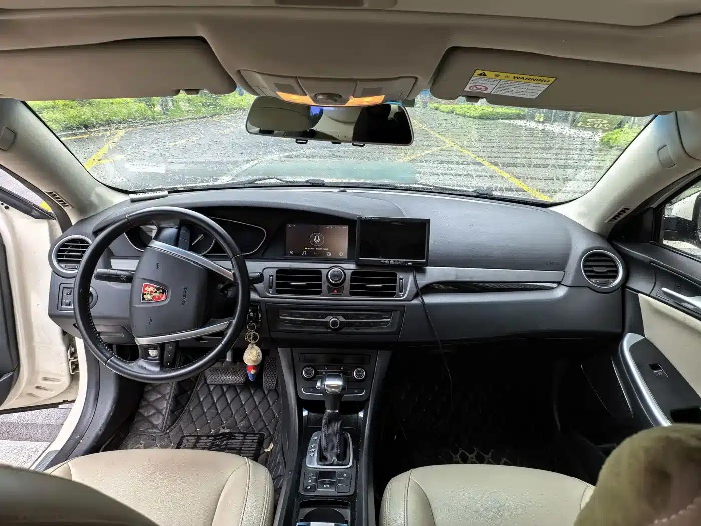 Roewe e550 2016 Premium Edition — миниатюра 6