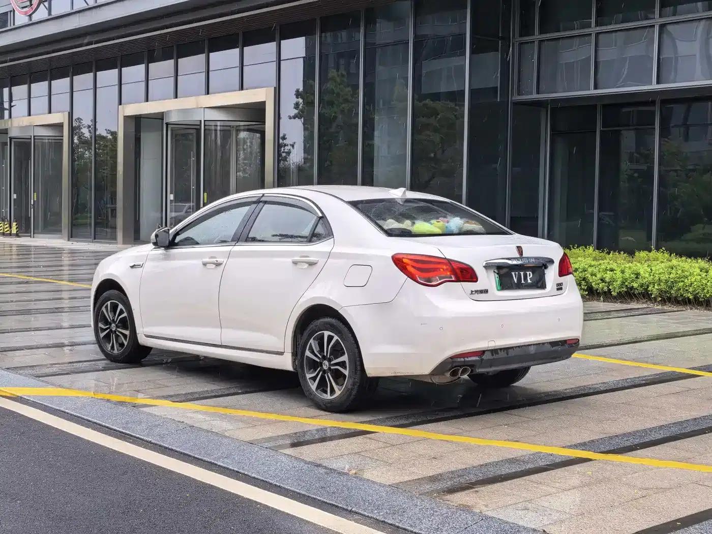 Roewe e550 2016 Premium Edition — миниатюра 7
