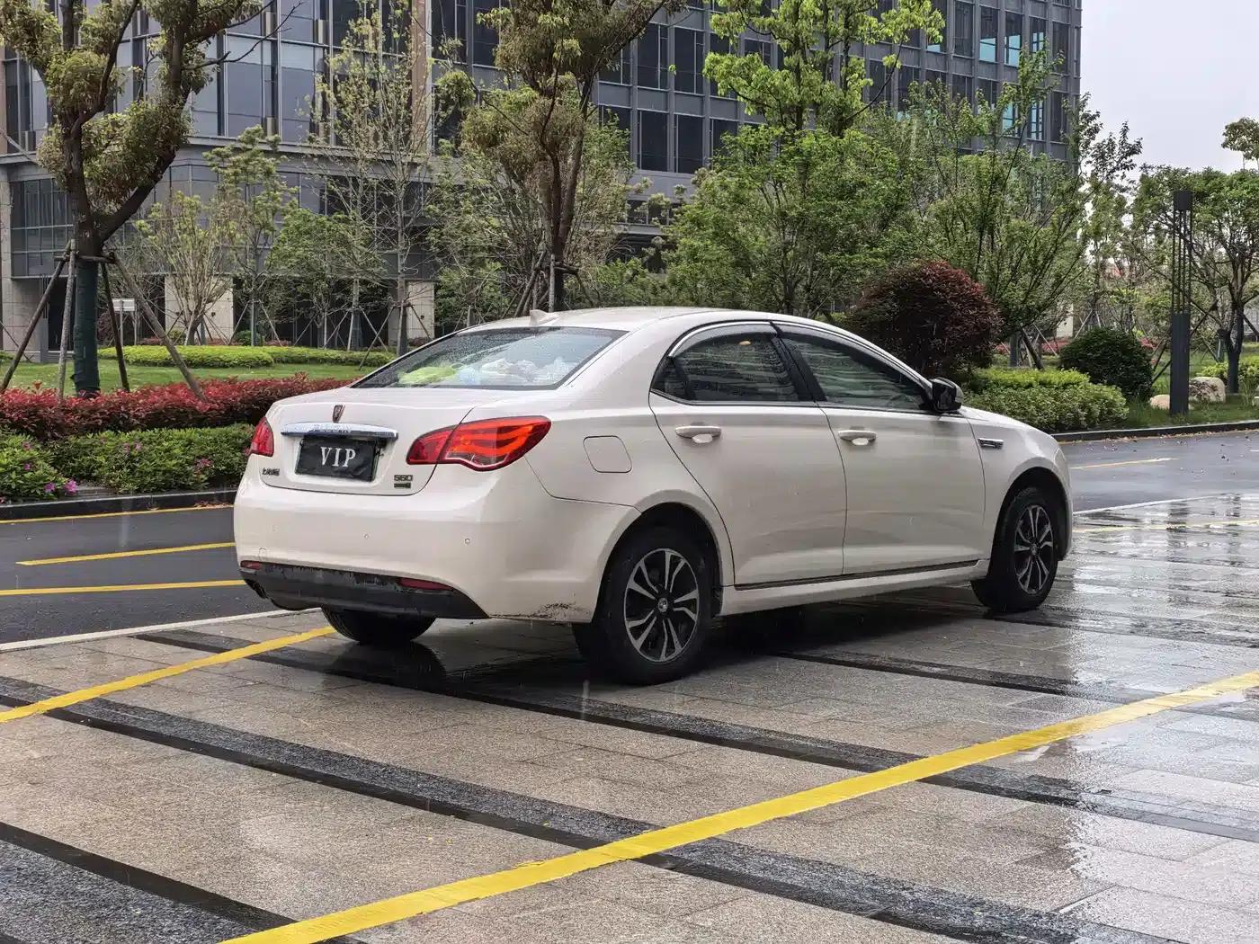 Roewe e550 2016 Premium Edition — миниатюра 9