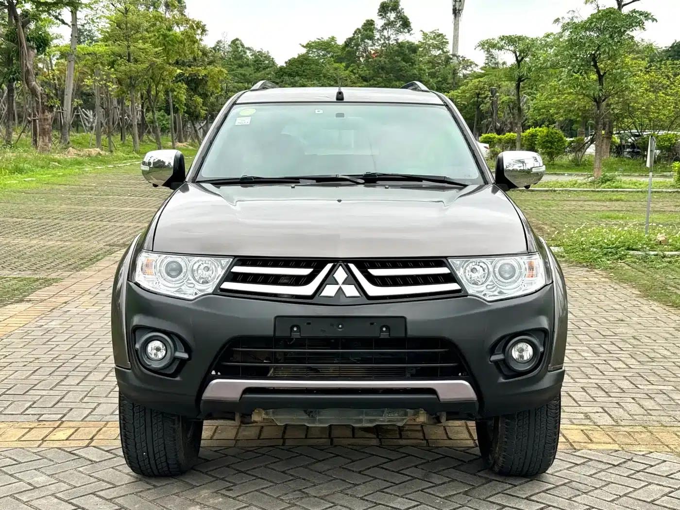 2013 Pajero Sport 3.0L Automatic 4WD Executive Edition — миниатюра 2
