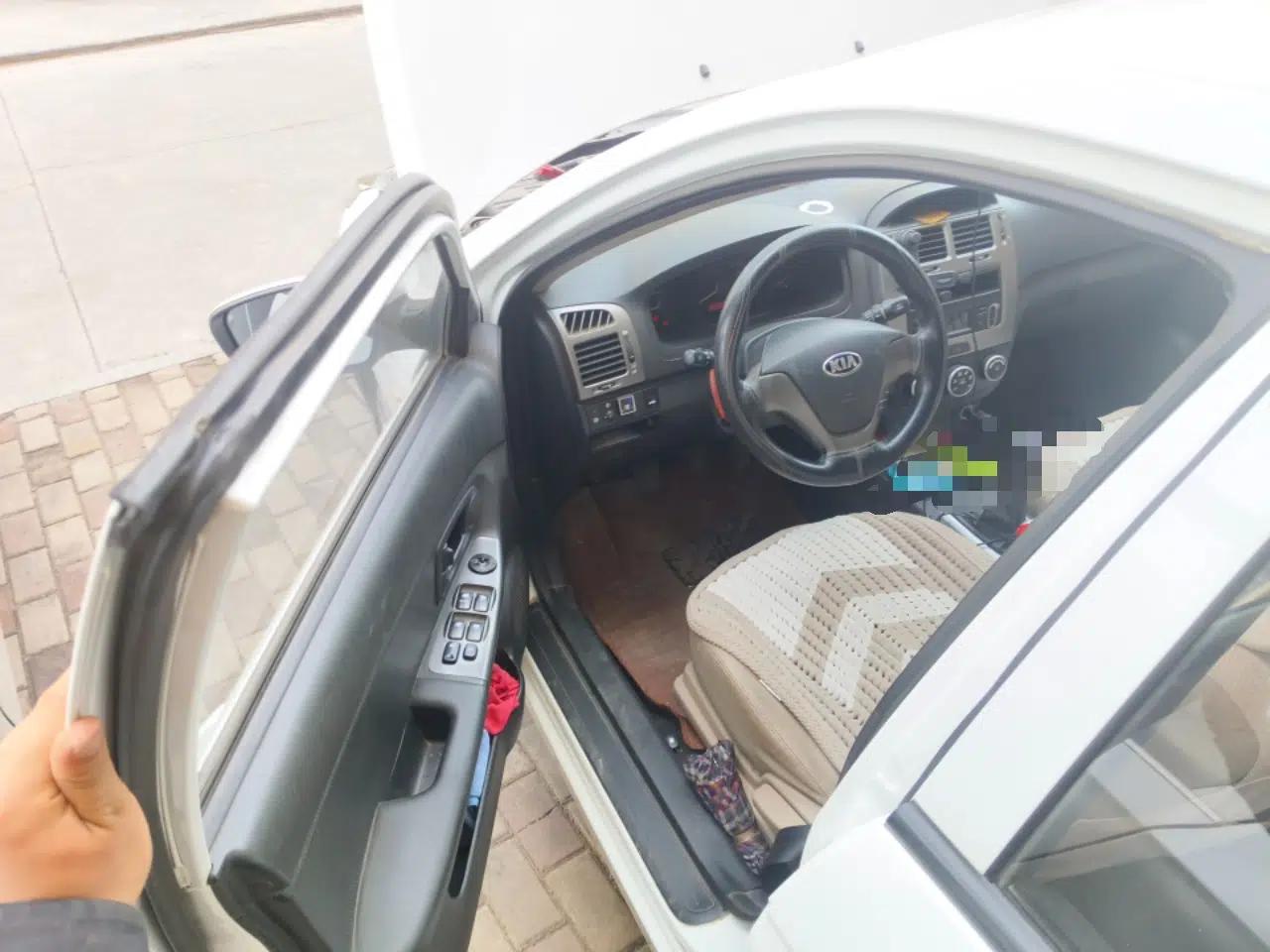 Kia Cerato 2012 1.6L MT GL — миниатюра 17