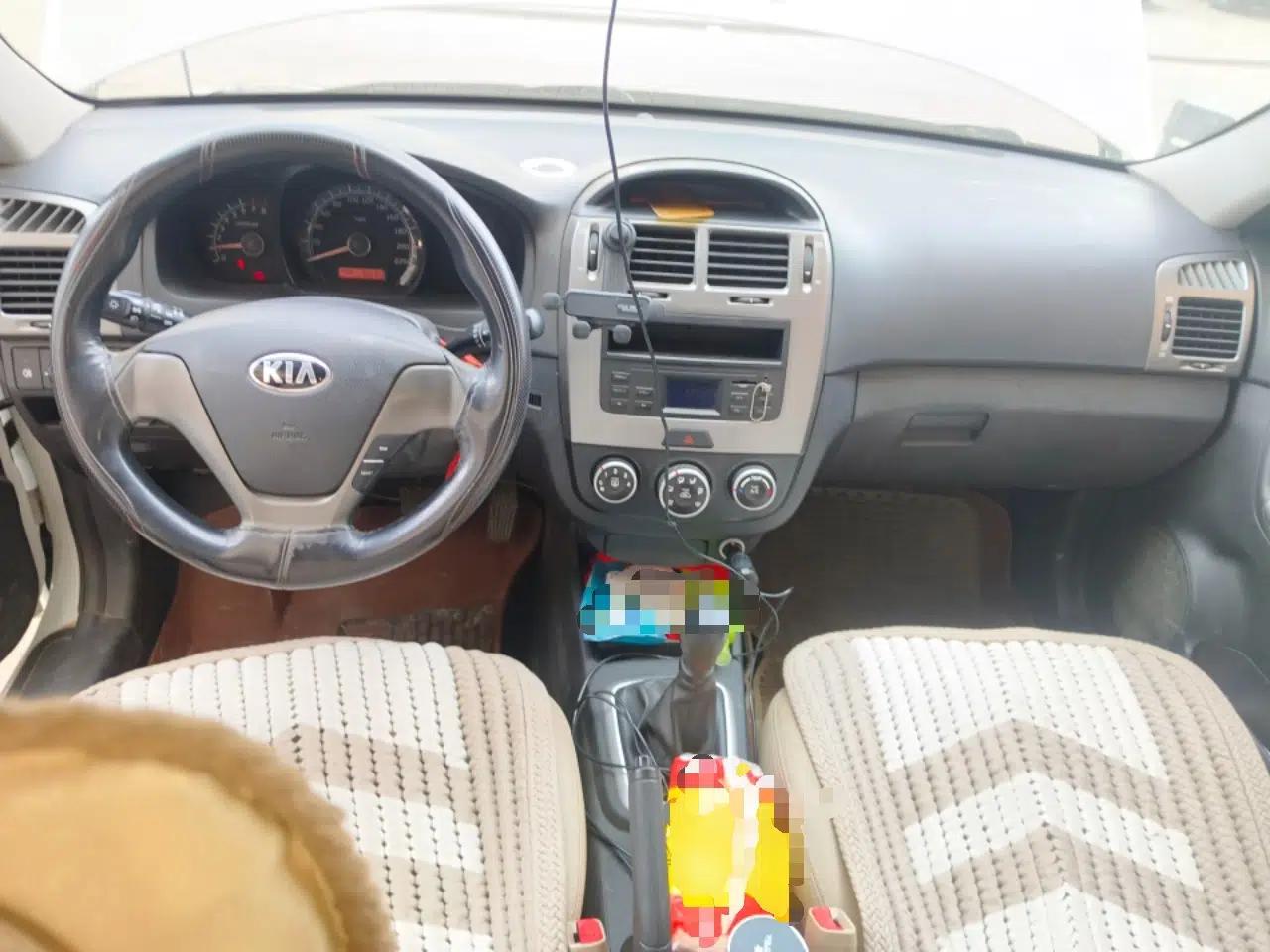Kia Cerato 2012 1.6L MT GL — миниатюра 10