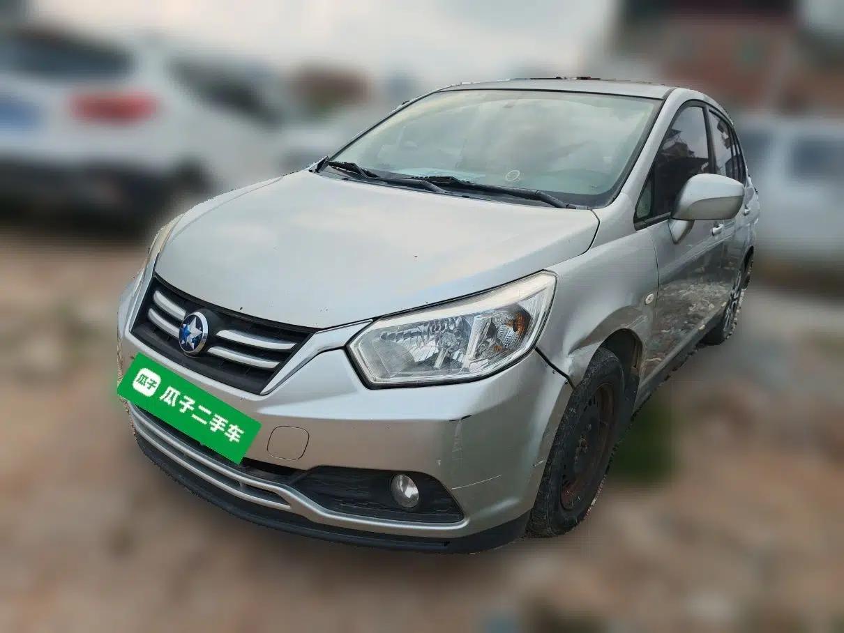 Venucia D50 2016 1.6L Manual Elite Edition — миниатюра 1