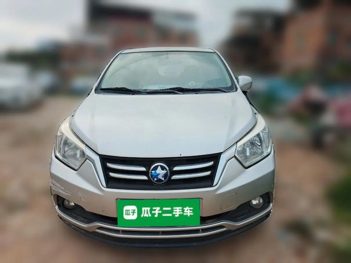 Venucia D50 2016 1.6L Manual Elite Edition — миниатюра 2