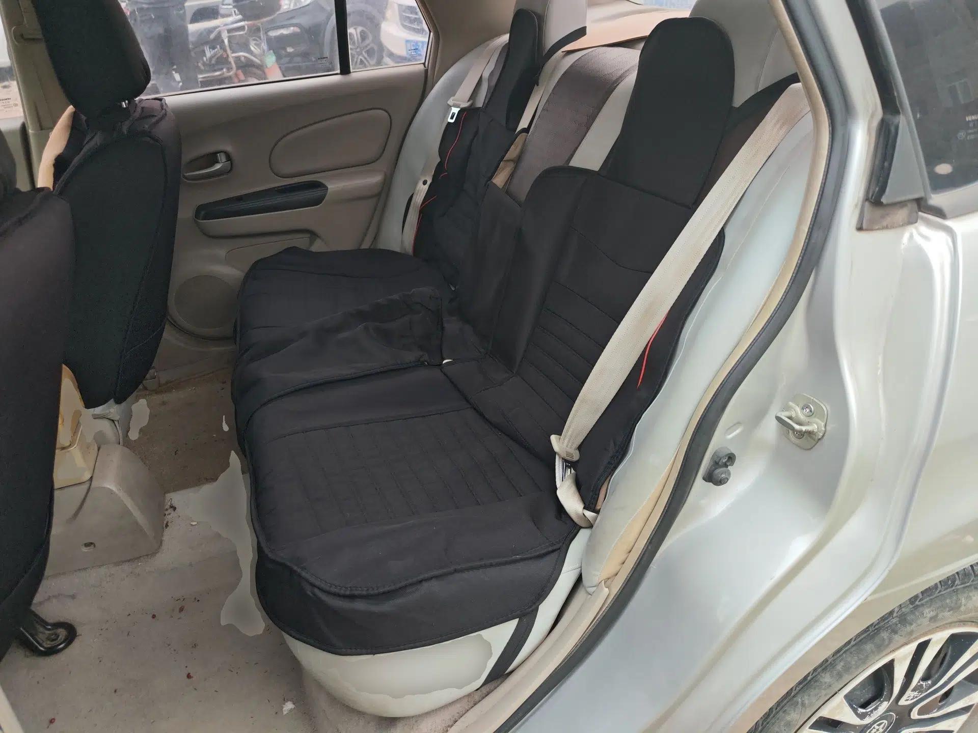 Venucia D50 2016 1.6L Manual Elite Edition — миниатюра 18