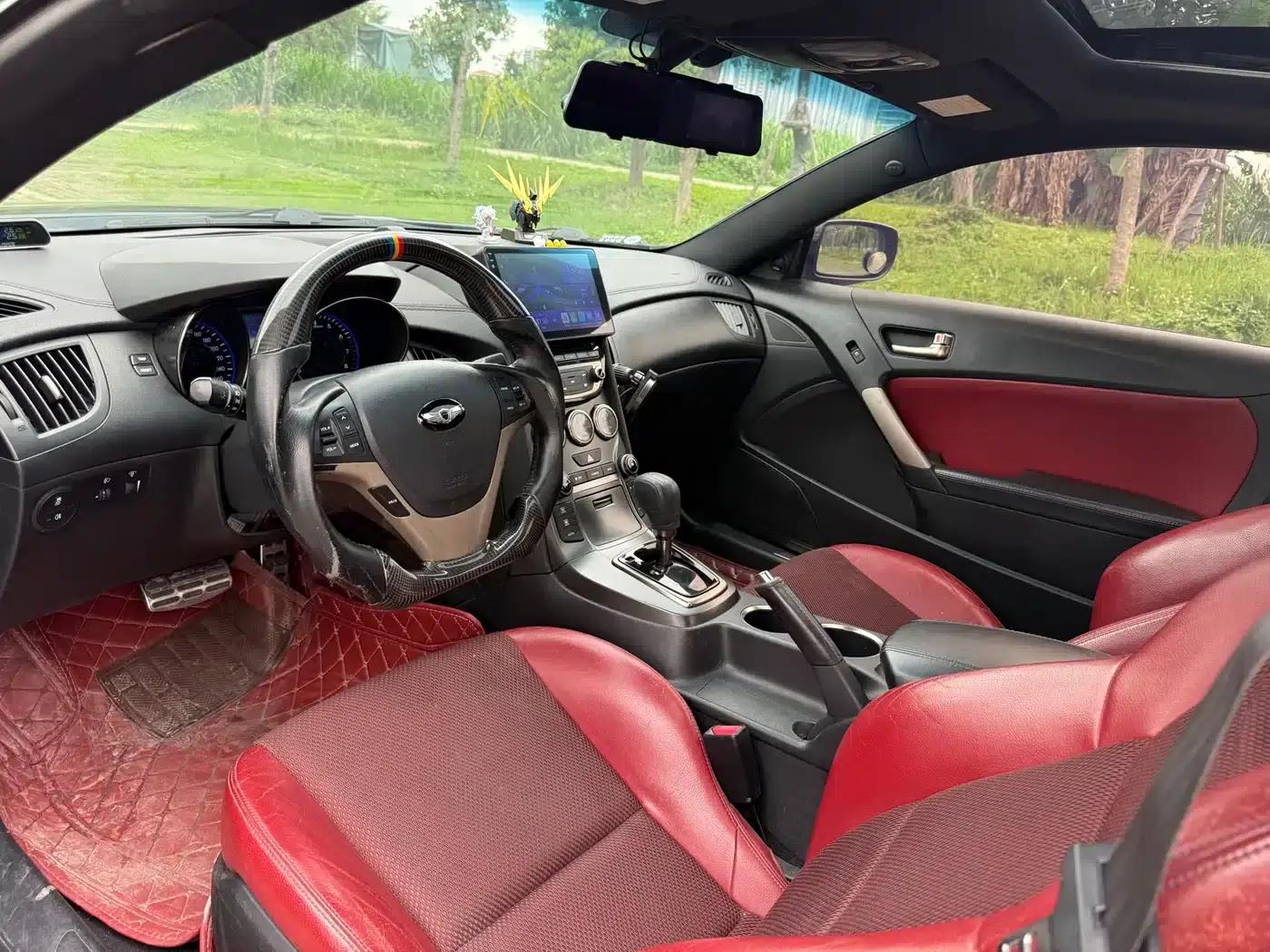 Genesis Coupe 2012 2.0T Automatic Luxury Edition — миниатюра 11