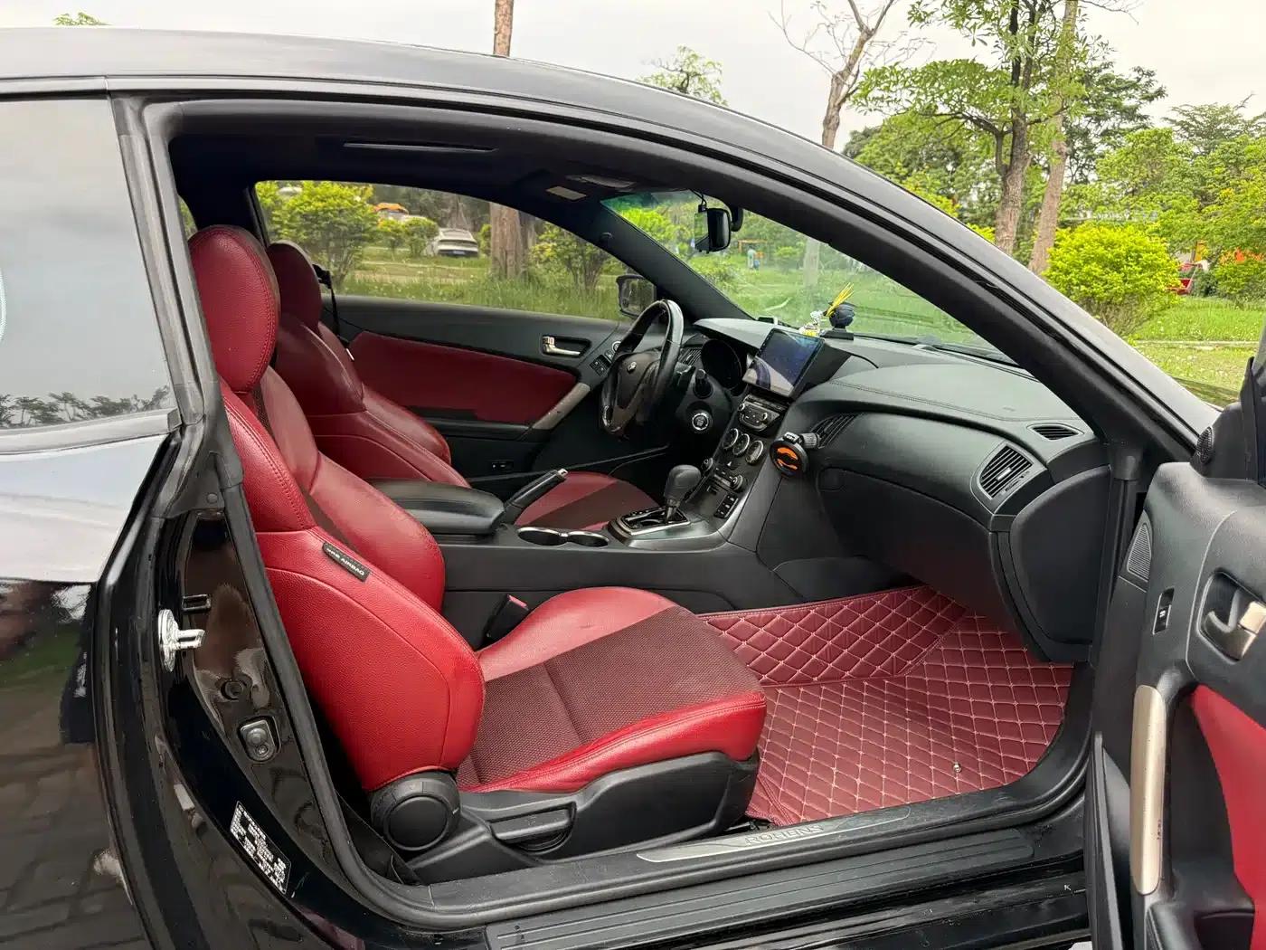 Genesis Coupe 2012 2.0T Automatic Luxury Edition — миниатюра 14