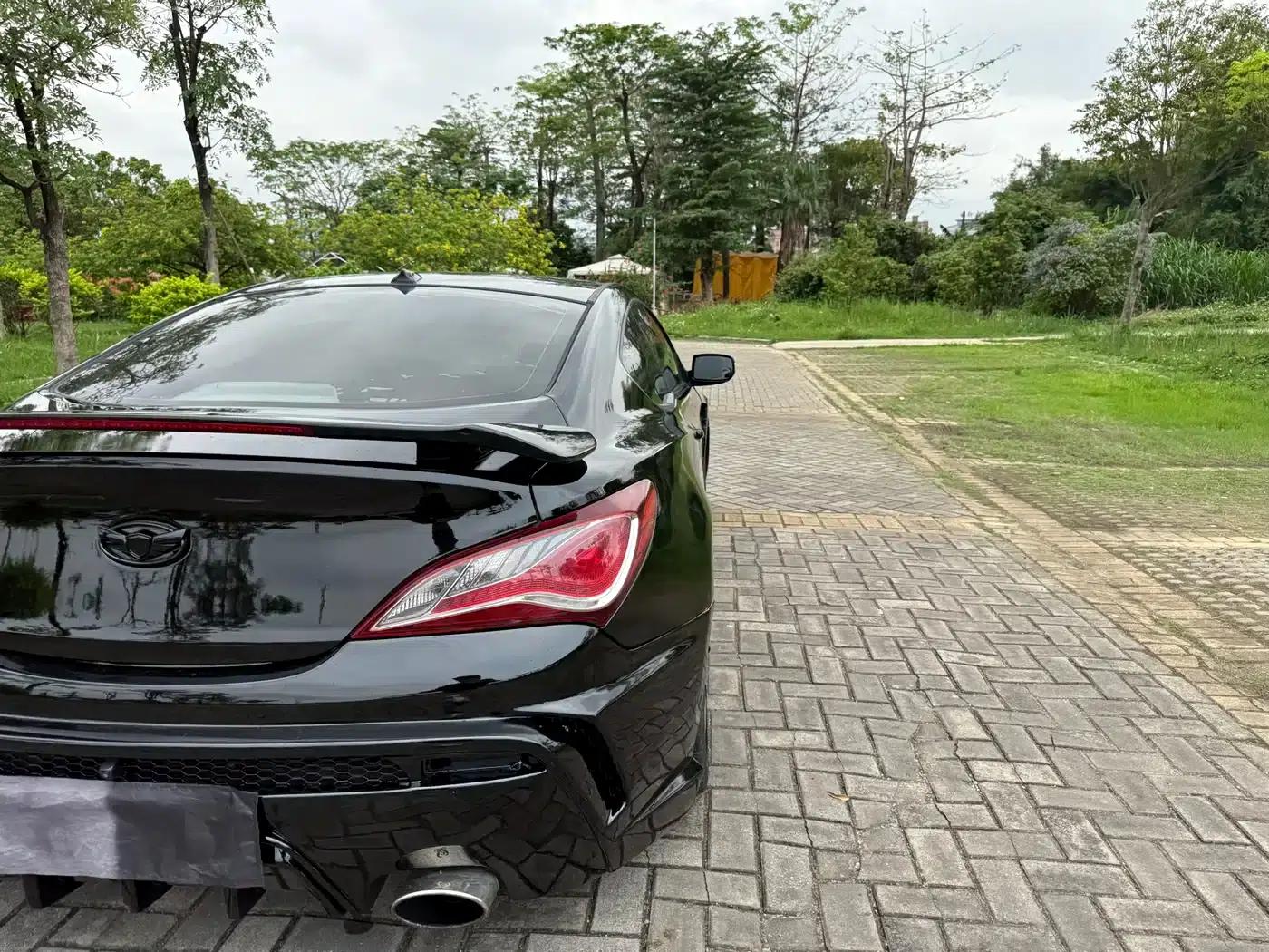 Genesis Coupe 2012 2.0T Automatic Luxury Edition — миниатюра 9