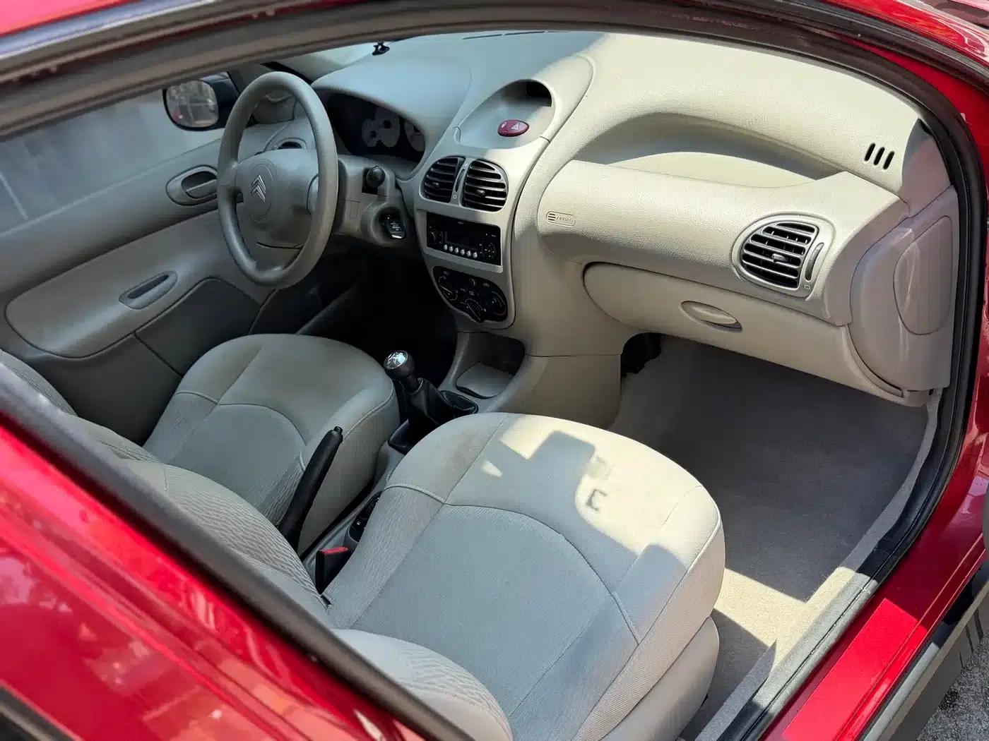 Citroën C2 2013 CROSS 1.4L Manual Sport — миниатюра 9