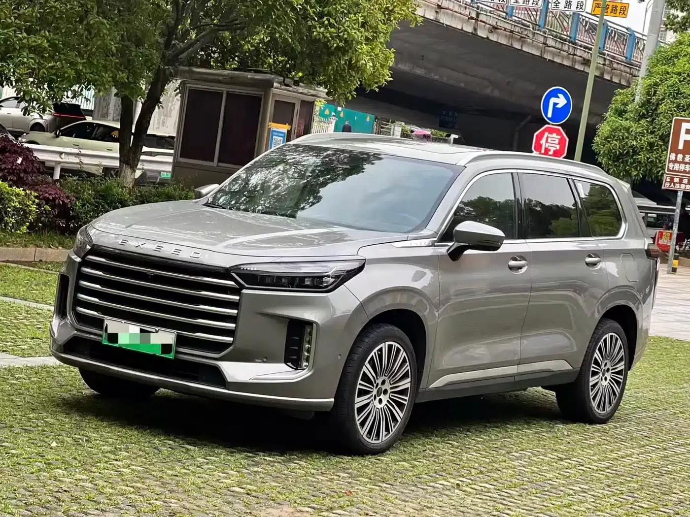 Exeed C-DM 2025 Model 180 Long Range Max 4WD 6-Seater — миниатюра 1