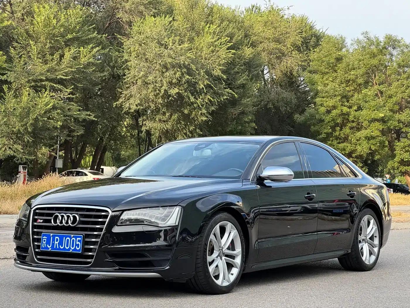 2013 Audi S8 4.0TFSI quattro — миниатюра 1