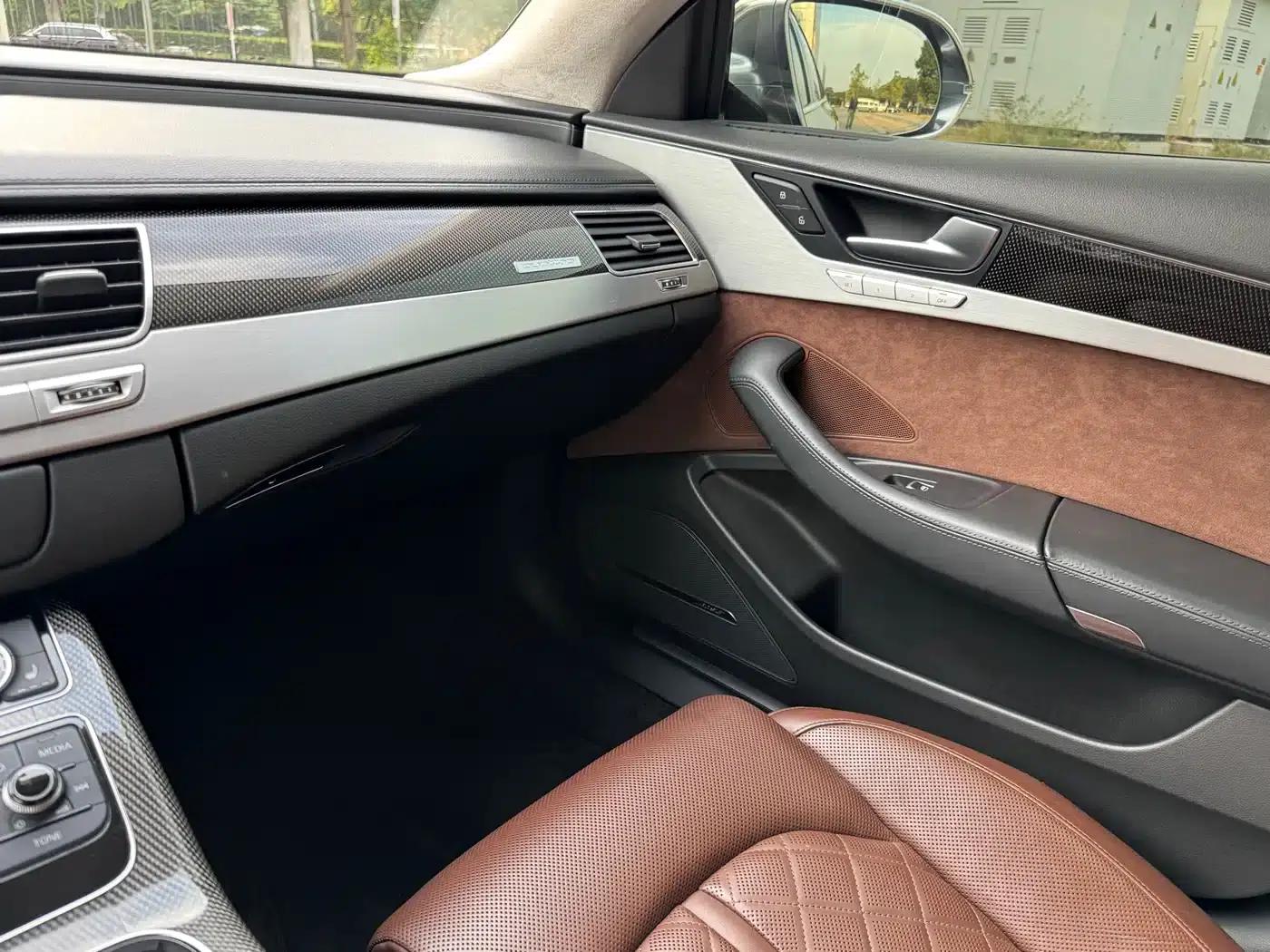 2013 Audi S8 4.0TFSI quattro — миниатюра 16