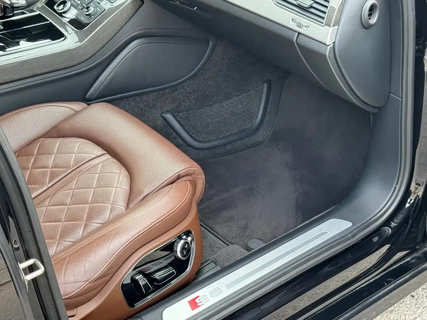 2013 Audi S8 4.0TFSI quattro — миниатюра 18