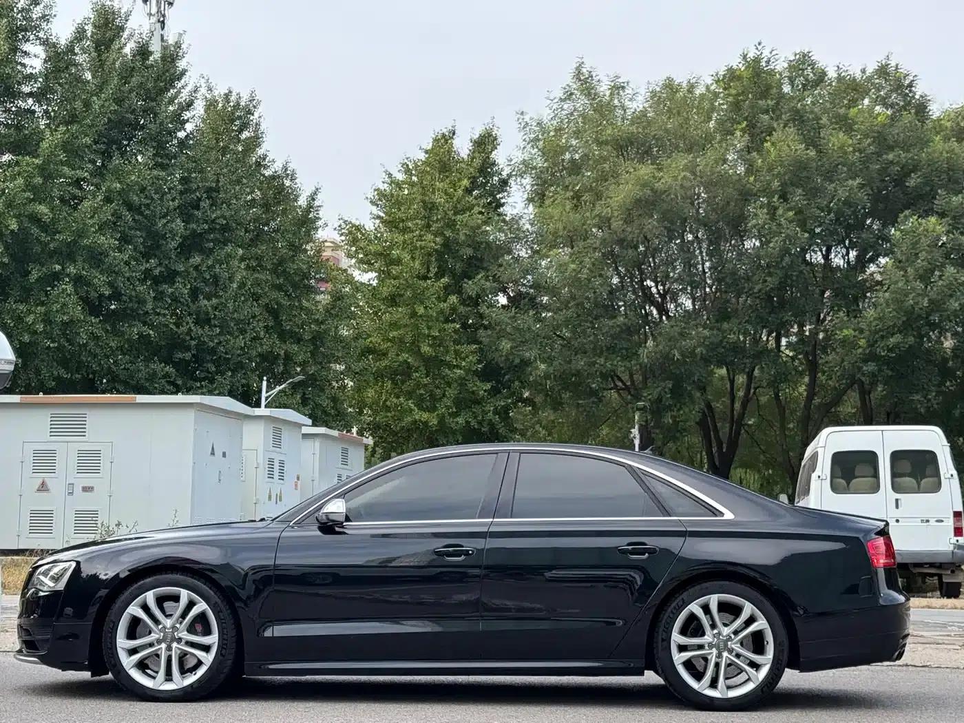 2013 Audi S8 4.0TFSI quattro — миниатюра 19